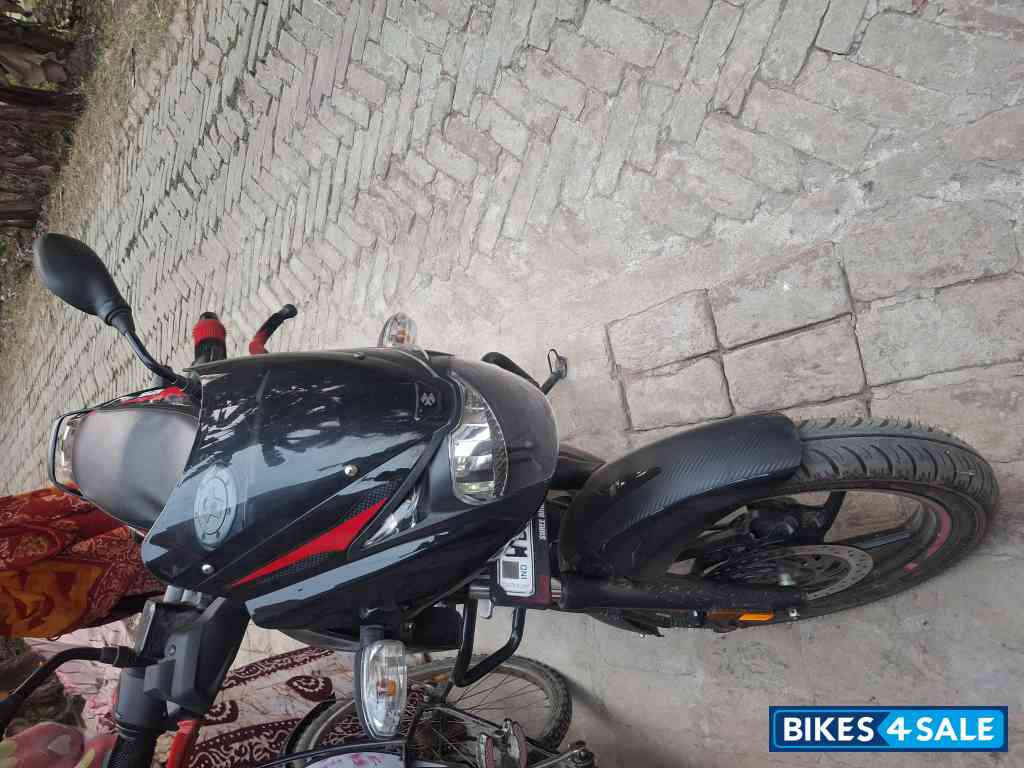 Red Bajaj Pulsar 125 Carbon Fibre Disc Single Seat