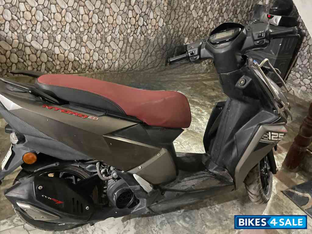 Black TVS NTORQ 125