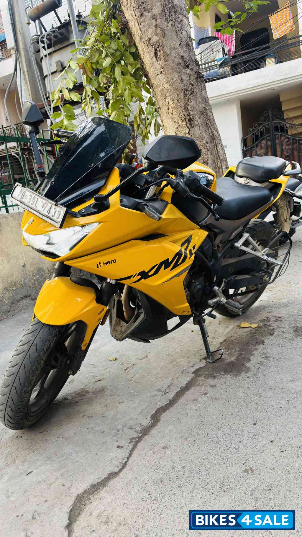 Yellow Hero Karizma XMR