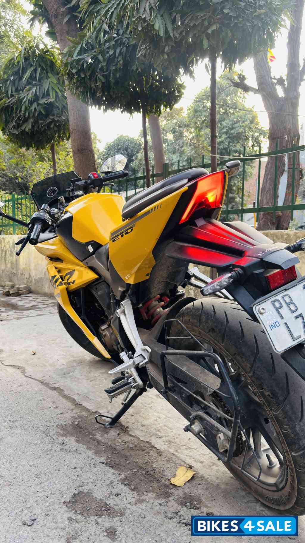 Yellow Hero Karizma XMR