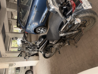 Black Bajaj Avenger Cruise 220 BS6