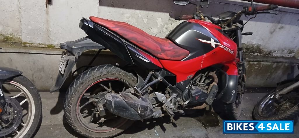 Red Hero Xtreme 160R Red Hero Xtreme 160R