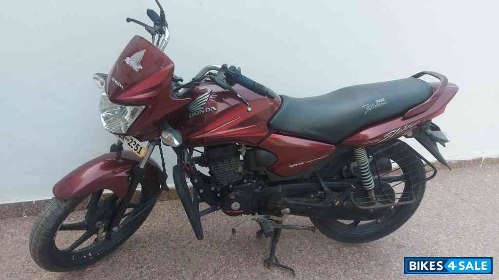 Red Honda Shine 125