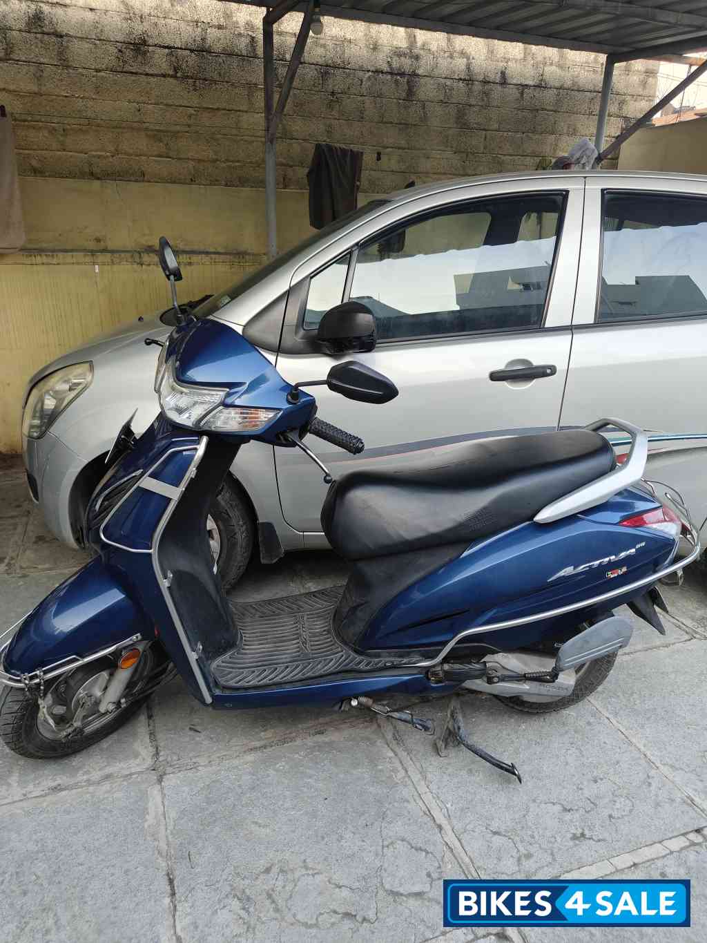 Blue Honda Activa 6G Dlx