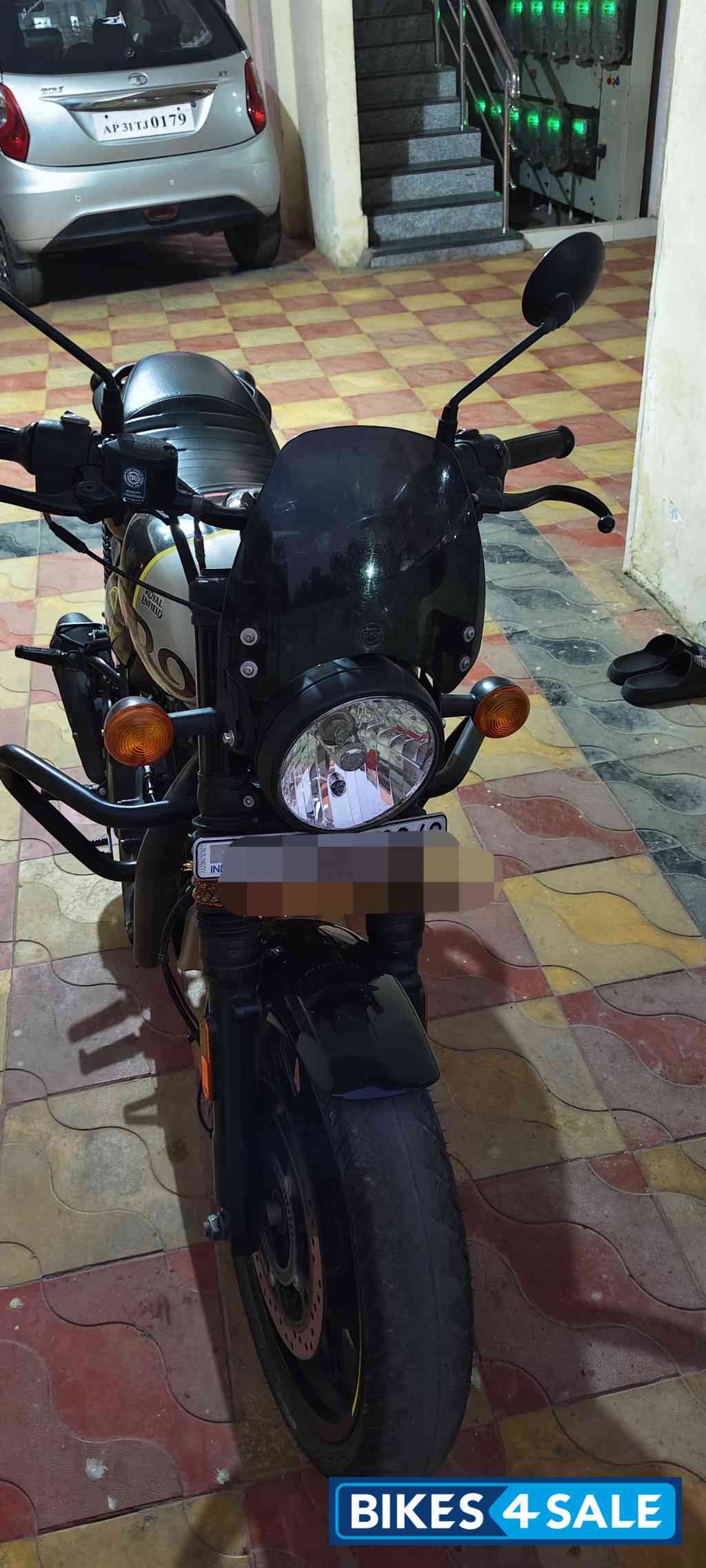 Royal Enfield Hunter 350 Metro