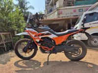 White KTM 390 Adventure 2025