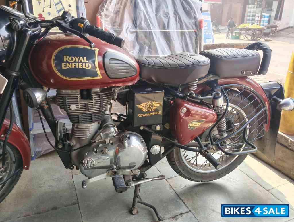 Royal Enfield Classic 350 Redditch Red