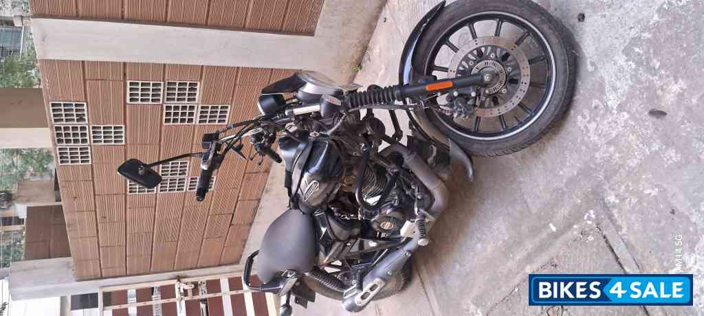 Bajaj Avenger Street 160 BS6