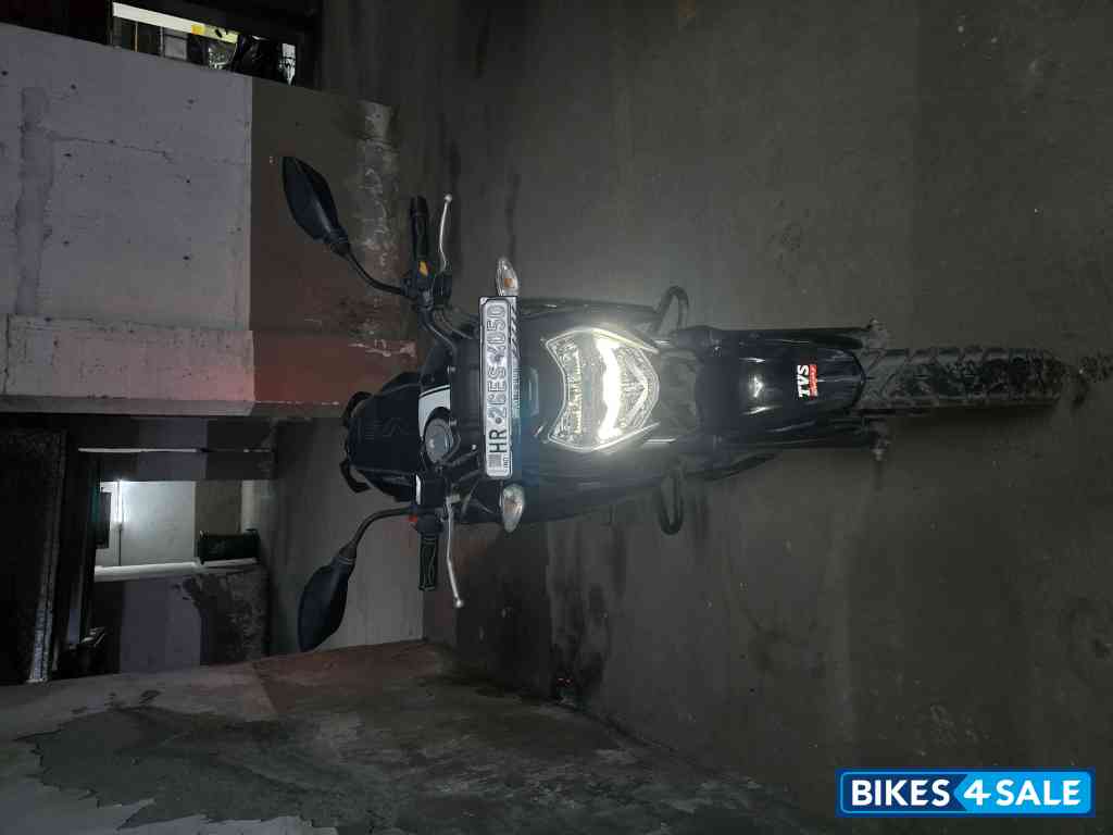 TVS Apache RTR 160 4V TVS Apache RTR 160 4V