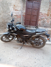 Black TVS Raider 125