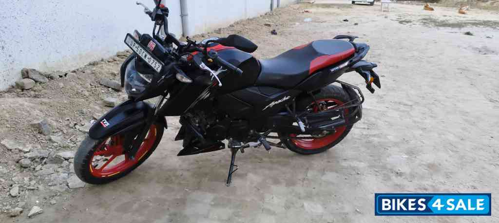 TVS Apache RTR 160 4V Special Edition