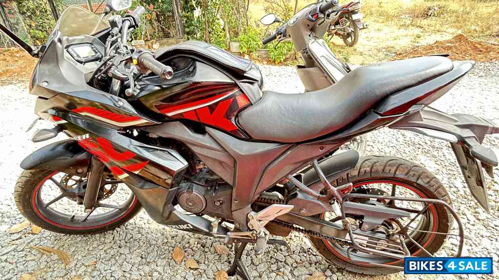 Black And Red Suzuki Gixxer SF Fi