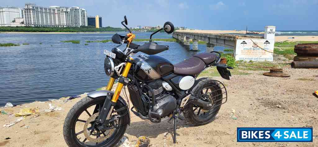 Triumph Scrambler 400 X