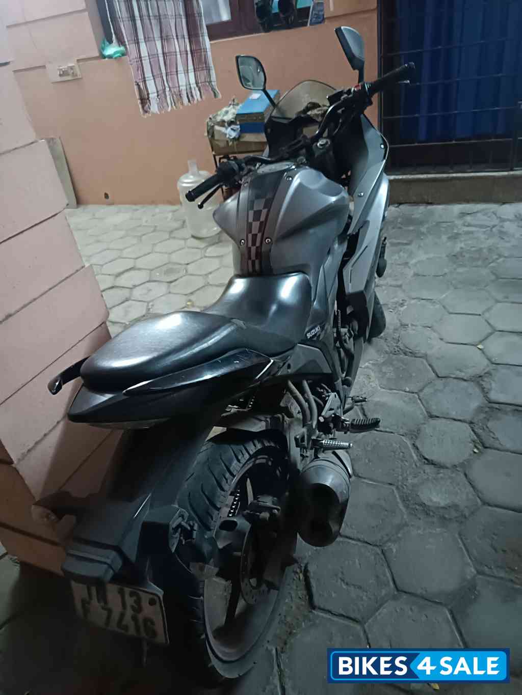 Grey Limited Edition Suzuki Gixxer SF