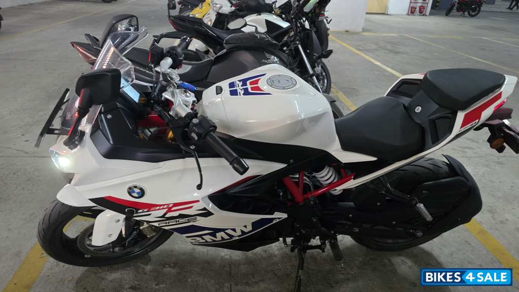 White BMW G 310 RR