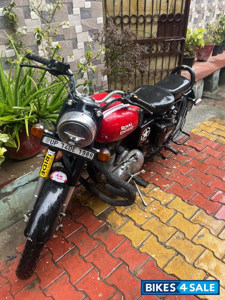 Royal Enfield Classic 350 Redditch Red