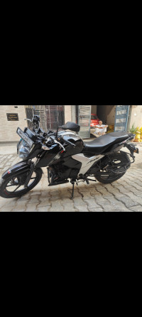 TVS Apache RTR 160 4V BS6 2021 Model