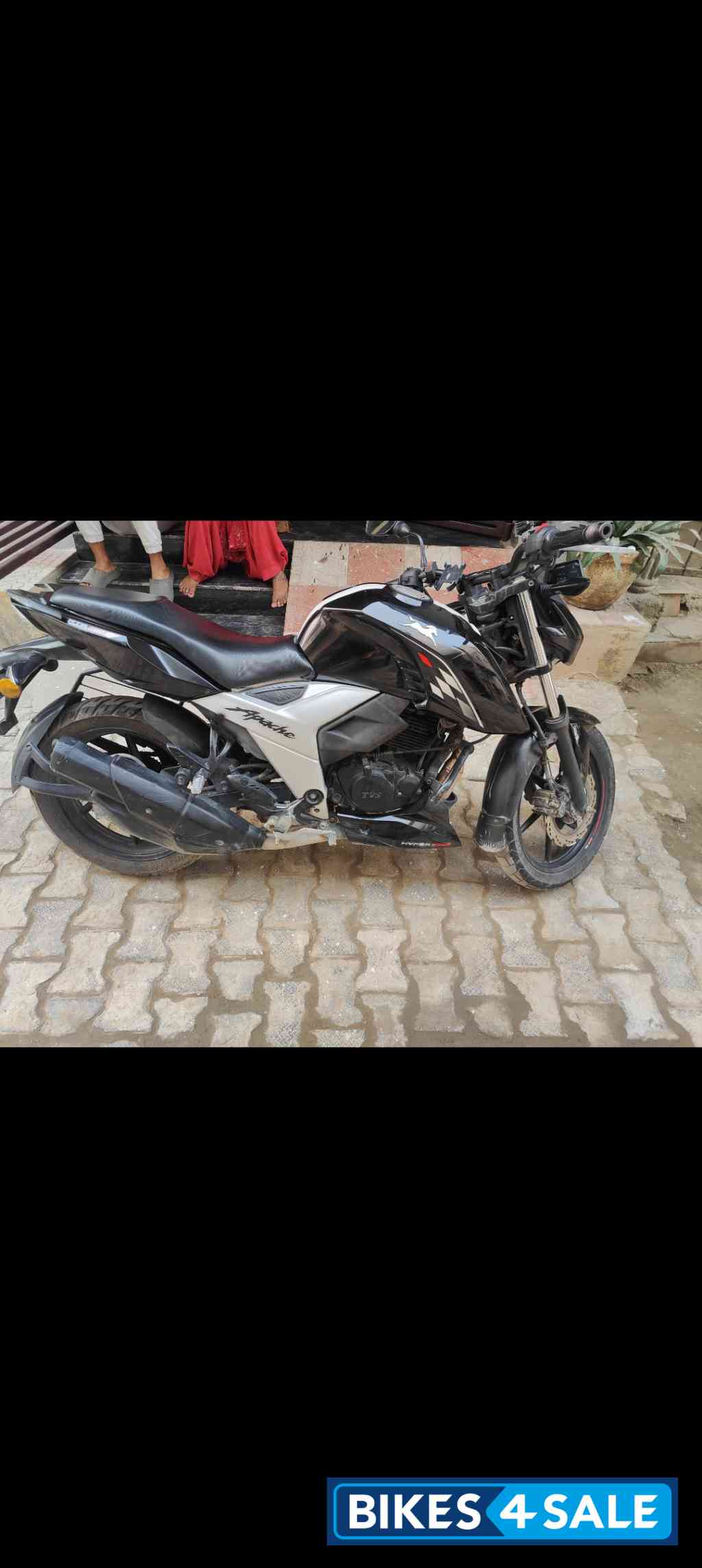 TVS Apache RTR 160 4V BS6