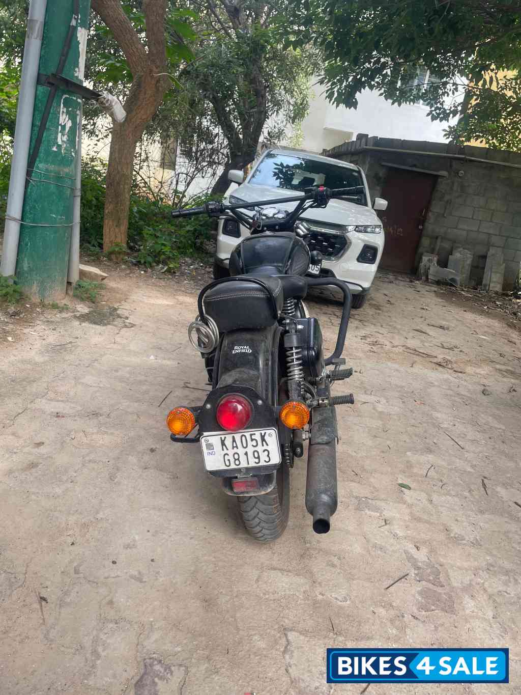 Stealth Black Royal Enfield Classic 500 Stealth Black Royal Enfield Classic 500