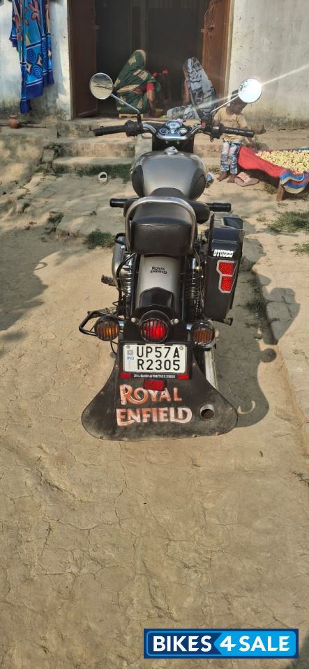 Gunmetal Grey Royal Enfield Classic Gunmetal Grey