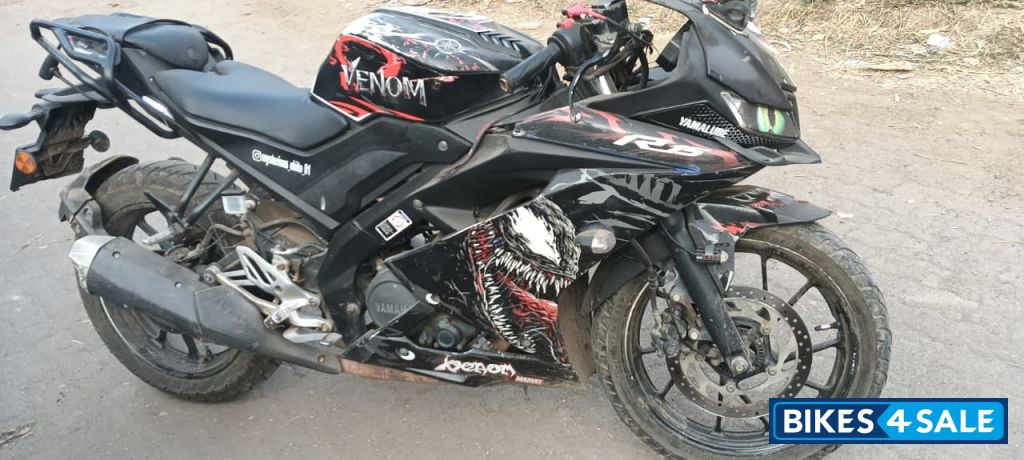 Black Yamaha YZF R15 V3 BS6