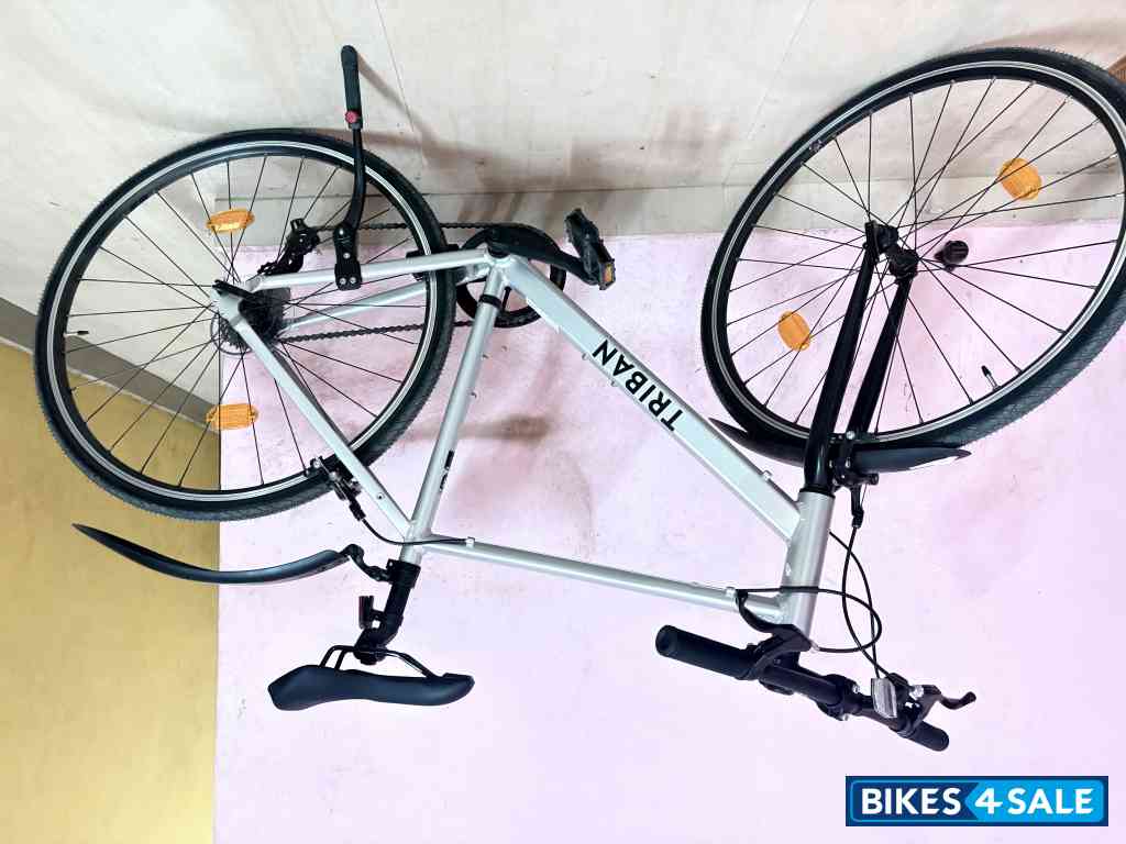 Silver Bicycle Triban rc100 Silver Bicycle Triban rc100
