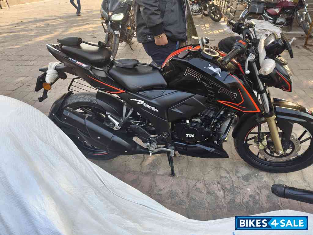 Black Red TVS Apache RTR 200 4V ABS