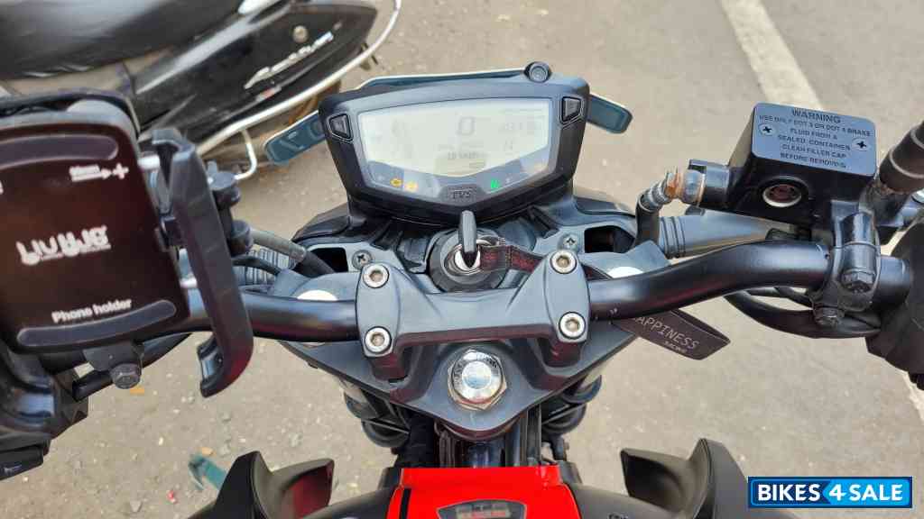 Matt Black TVS Apache RTR 160 4V Special Edition