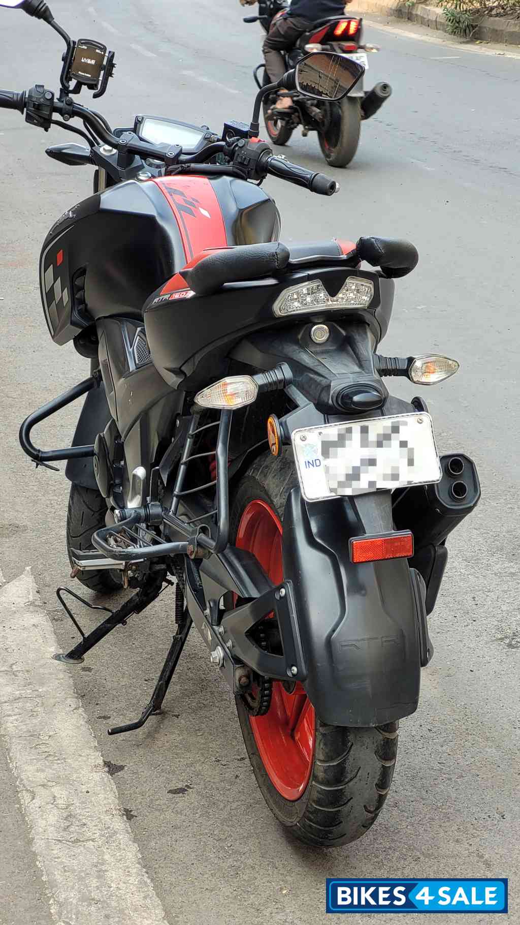 Matt Black TVS Apache RTR 160 4V Special Edition