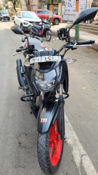 Matt Black TVS Apache RTR 160 4V Special Edition