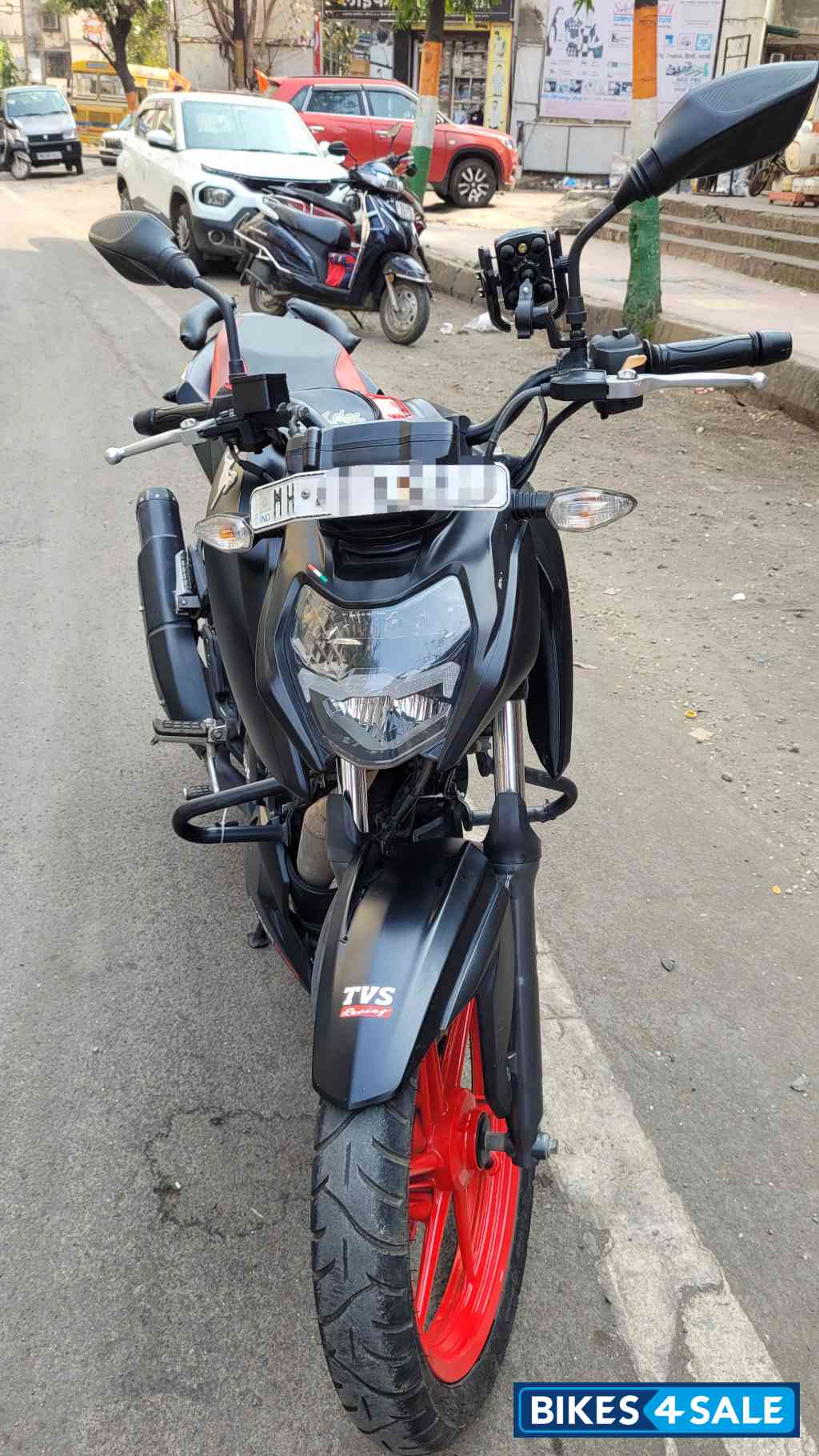 Matt Black TVS Apache RTR 160 4V Special Edition
