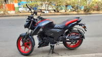 Matt Black TVS Apache RTR 160 4V Special Edition
