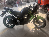 B Green Yamaha FZ-S