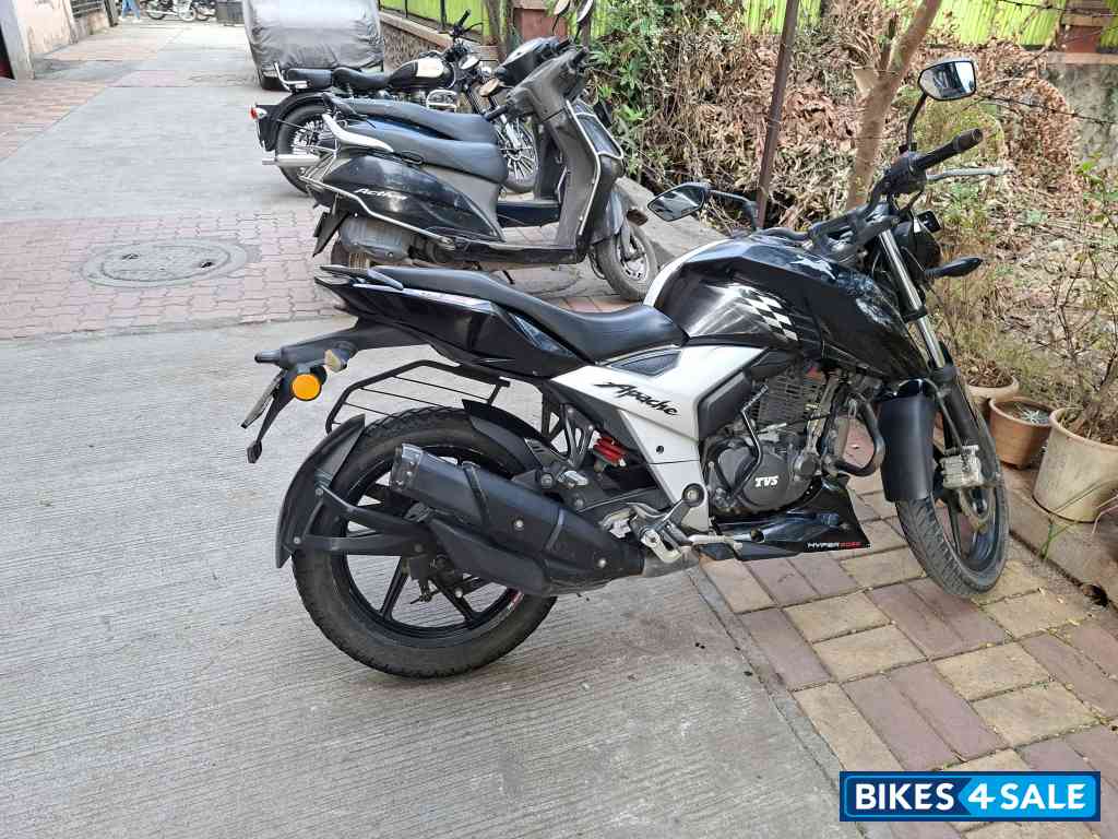 TVS Apache RTR 160 4V