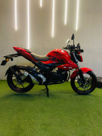 Prl. Mira Red Suzuki Gixxer 150