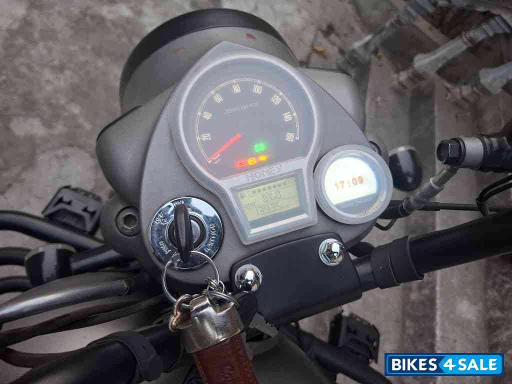 Royal Enfield Classic Gunmetal Grey