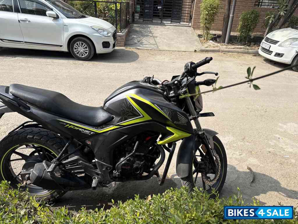 Honda CB Hornet 160R