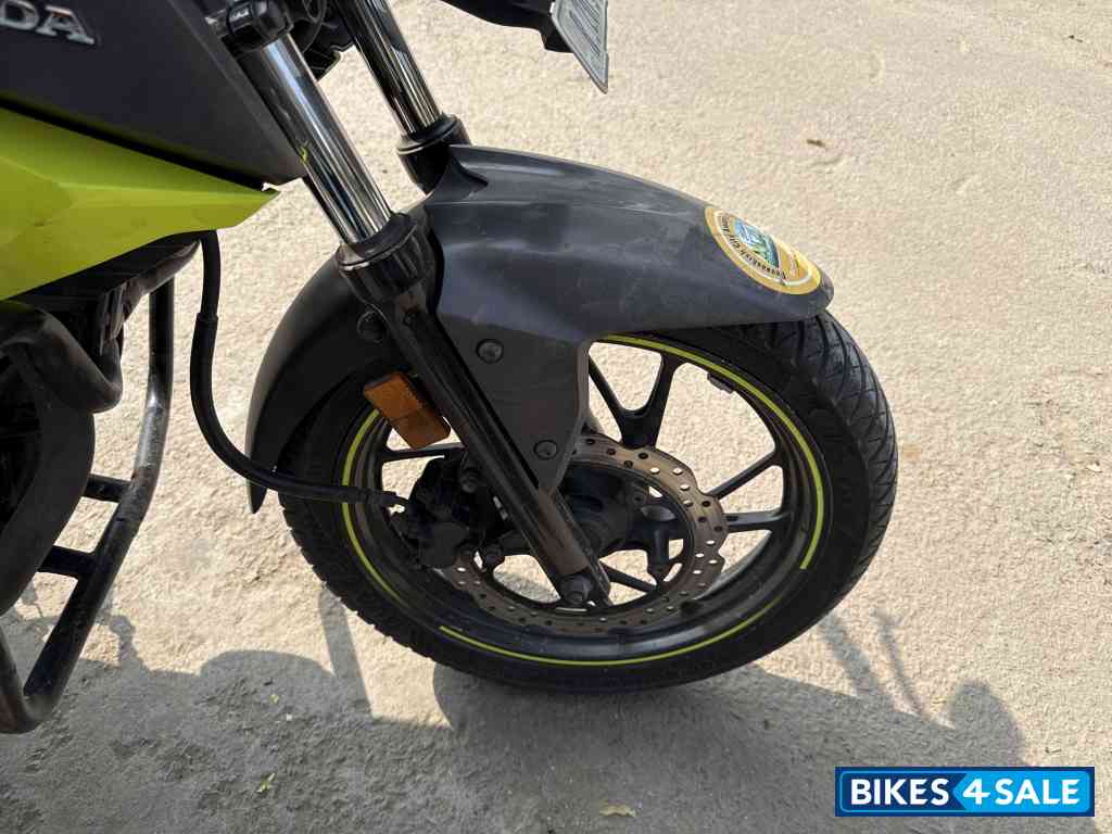 Honda CB Hornet 160R