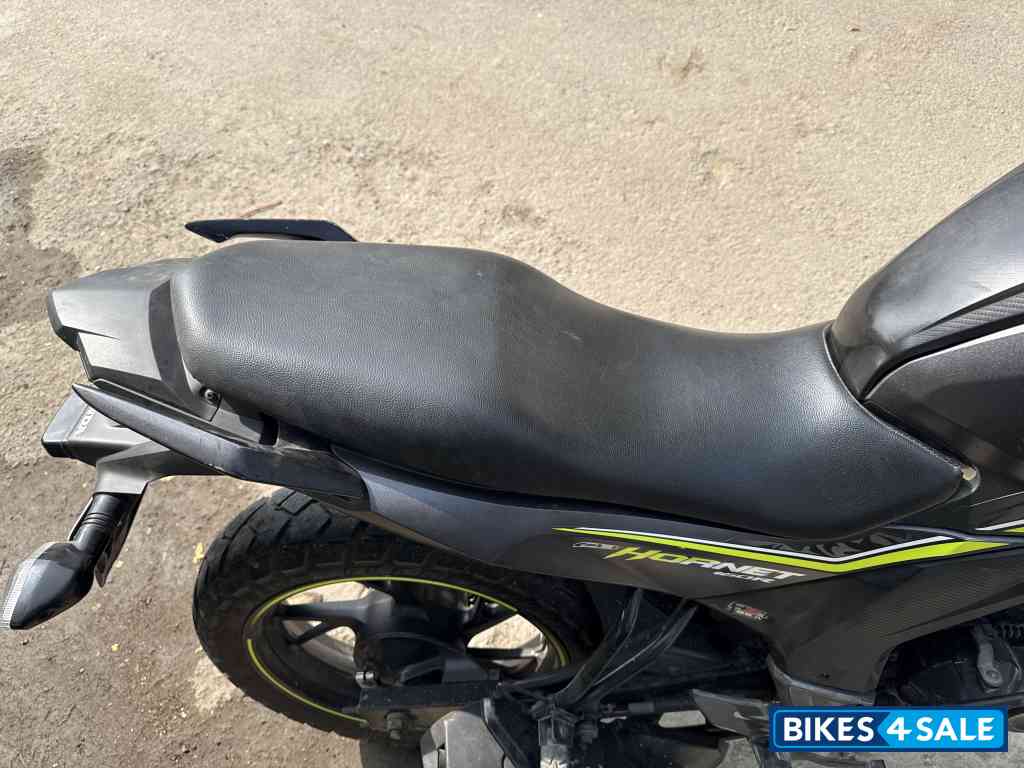 Honda CB Hornet 160R