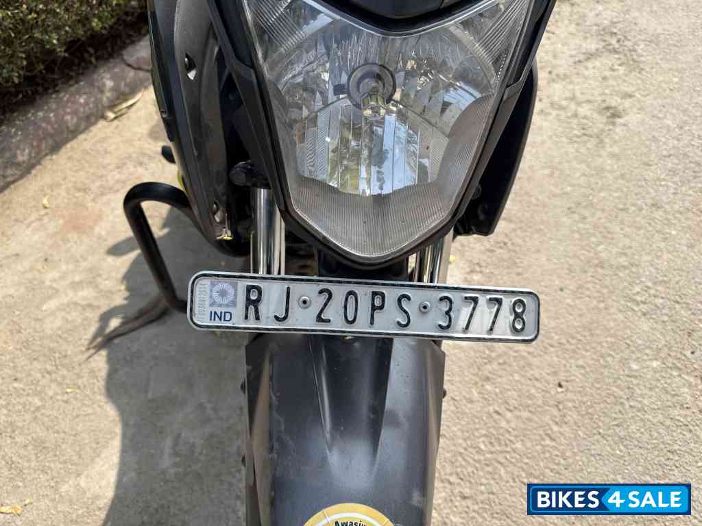 Honda CB Hornet 160R