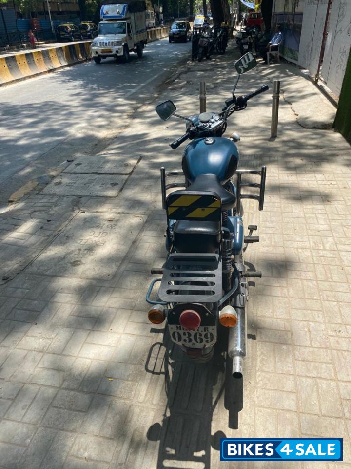 Squadron Blue Royal Enfield Classic 500