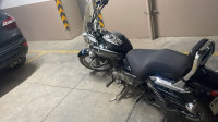 Black Bajaj Avenger 220 DTS-i