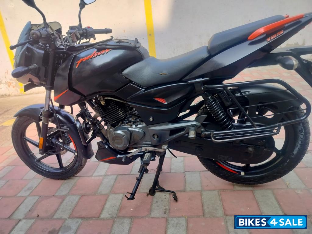 Neon Bajaj Pulsar 125 Neon BS6