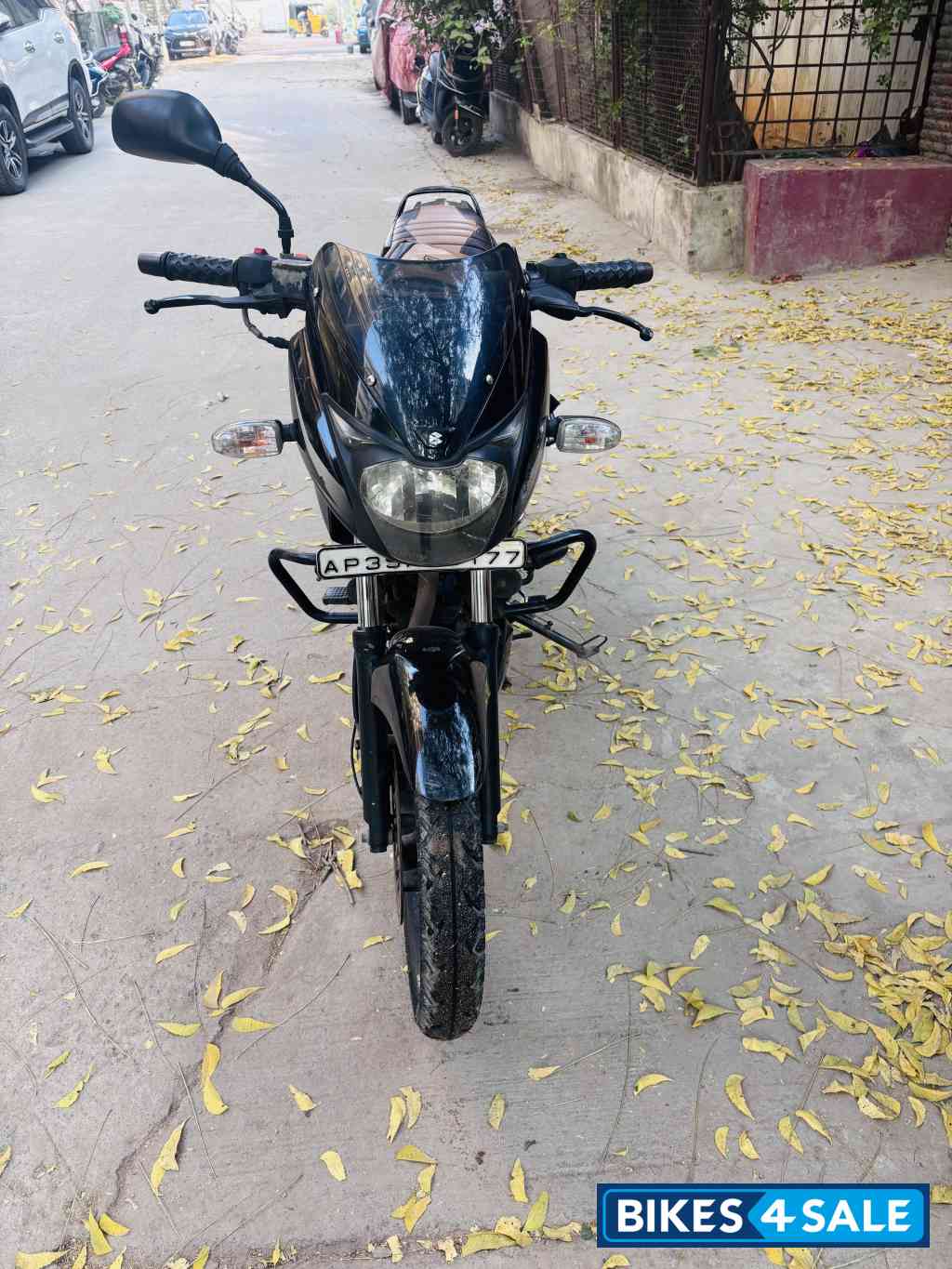 Black Bajaj Pulsar 150