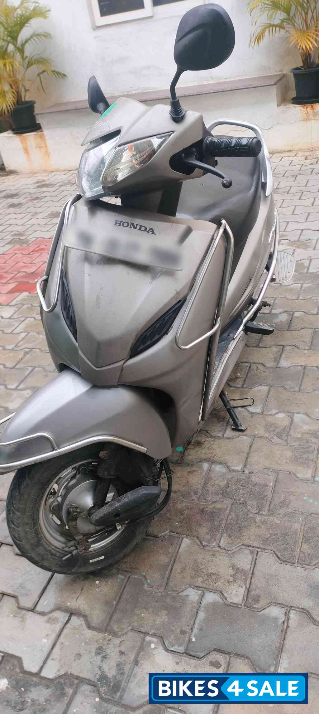 Silver Honda Activa 4G