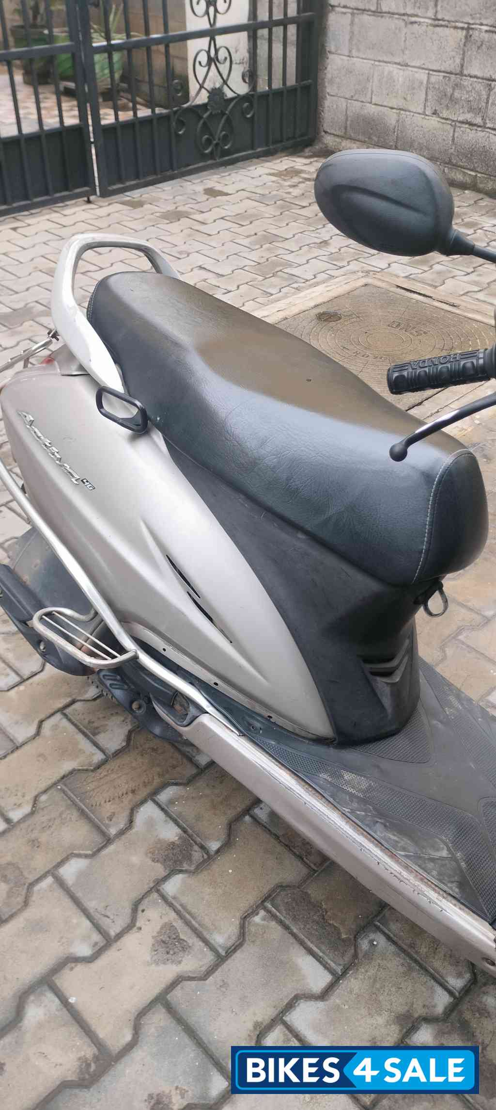 Silver Honda Activa 4G
