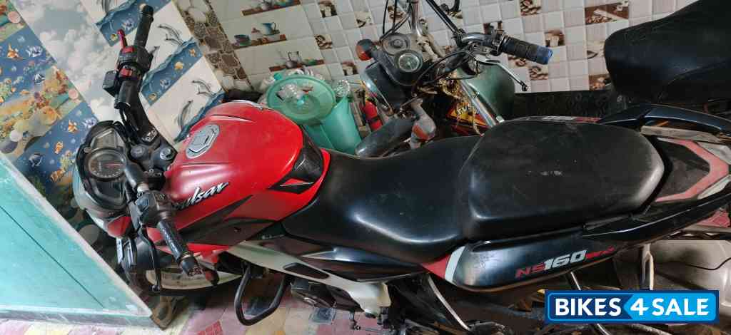 Bajaj Pulsar NS 160 BS6
