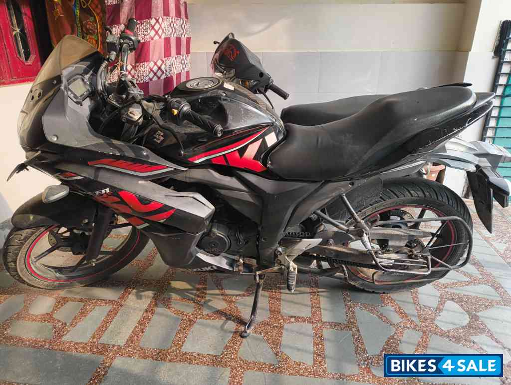 Suzuki Gixxer SF Fi Suzuki Gixxer SF Fi
