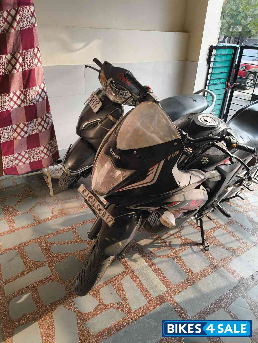 Suzuki Gixxer SF Fi Suzuki Gixxer SF Fi