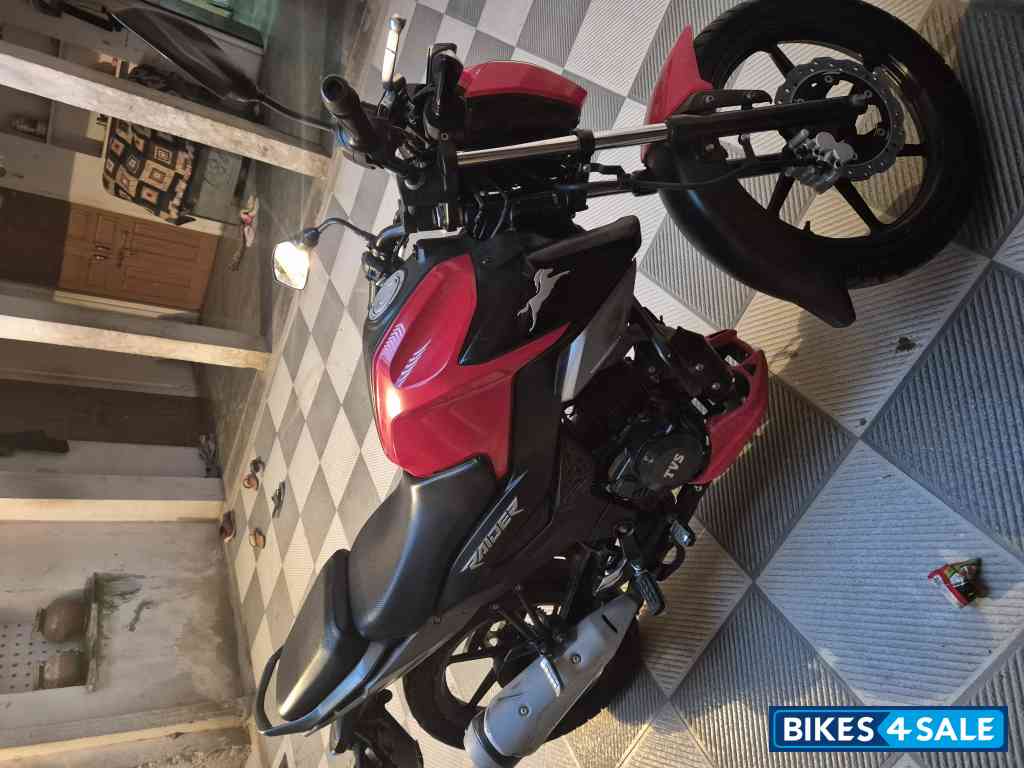 Red TVS Raider 125